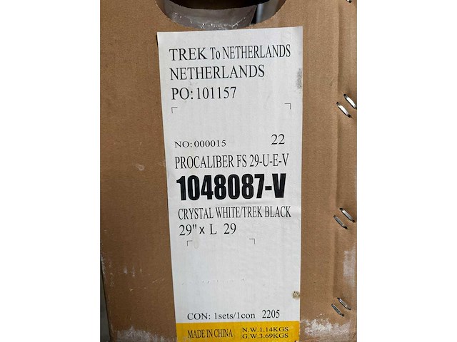 Trek - procaliber fs 29-u-e-v crystal white/trek black - frame 29" x l 29 - afbeelding 3 van  10