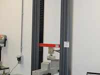 Trek- en druktestmachine testometric x350-20 met onderstel-/tafel en laptop t.b.v. aansturing en diverse hu... - afbeelding 2 van  7