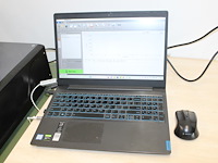 Trek- en druktestmachine testometric x350-20 met onderstel-/tafel en laptop t.b.v. aansturing en diverse hu... - afbeelding 3 van  7