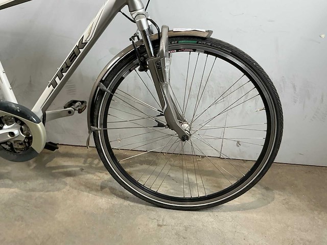 Trek navigator elektrische herenfiets - afbeelding 4 van  11