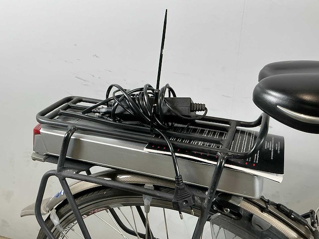 Trek navigator elektrische herenfiets - afbeelding 8 van  11