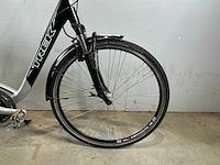 Trek t500+ navigator elektrische damesfiets - afbeelding 3 van  10