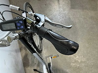 Trek t500+ navigator elektrische damesfiets - afbeelding 10 van  10