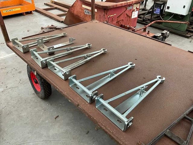Trekbomen en trolley koppelingen - afbeelding 2 van  4