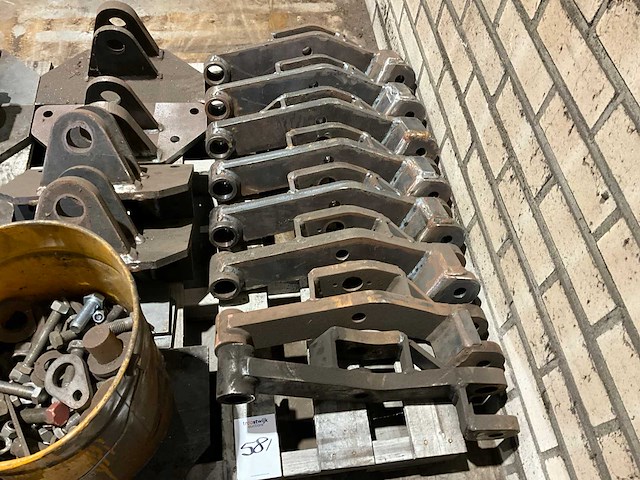 Trekhaak en besturingsdelen - afbeelding 2 van  7