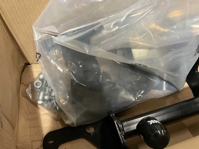 Trekhaakset voor o.a. peugeot expert, toyota pro ace, opel vivaro, citroën jumpy - afbeelding 4 van  4