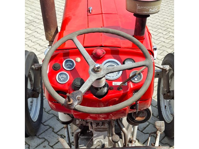 Trekker, massey ferguson, 135, 1974 - afbeelding 4 van  32