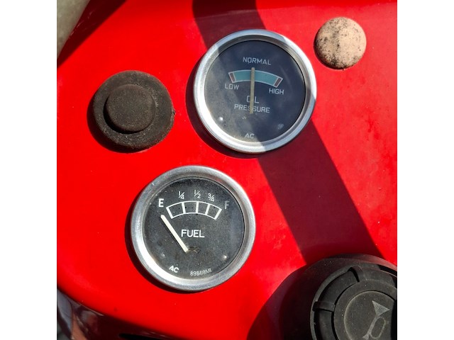 Trekker, massey ferguson, 135, 1974 - afbeelding 5 van  32