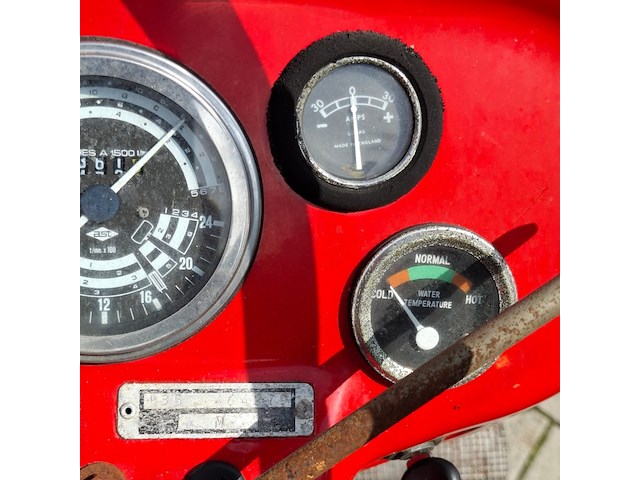 Trekker, massey ferguson, 135, 1974 - afbeelding 7 van  32