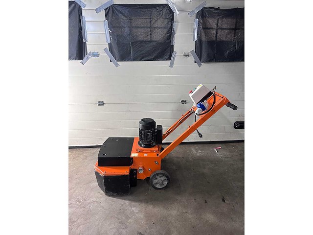 Trelawny - 2012 - tcg500 - concrete floor sander - afbeelding 4 van  5