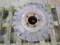 Trelleborg - 18x7-8 - vrachtwagenbanden - afbeelding 2 van  5