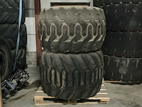 Trelleborg graafmachine band op velg (2x) - afbeelding 1 van  10