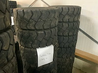 Trelleborg t-800 23x9-10 heftruckband (6x) - afbeelding 1 van  2