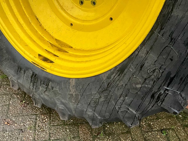 Trelleborg tm800 650/65r42 band met velg (2x) - afbeelding 9 van  11