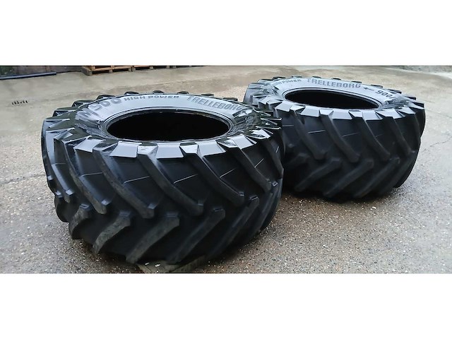 Trelleborg tm900 900/60 r42 banden (2x) - afbeelding 1 van  8