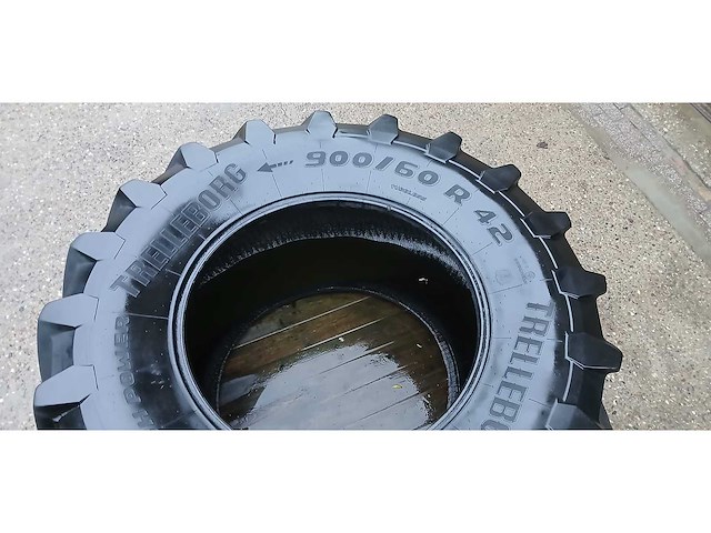 Trelleborg tm900 900/60 r42 banden (2x) - afbeelding 6 van  8