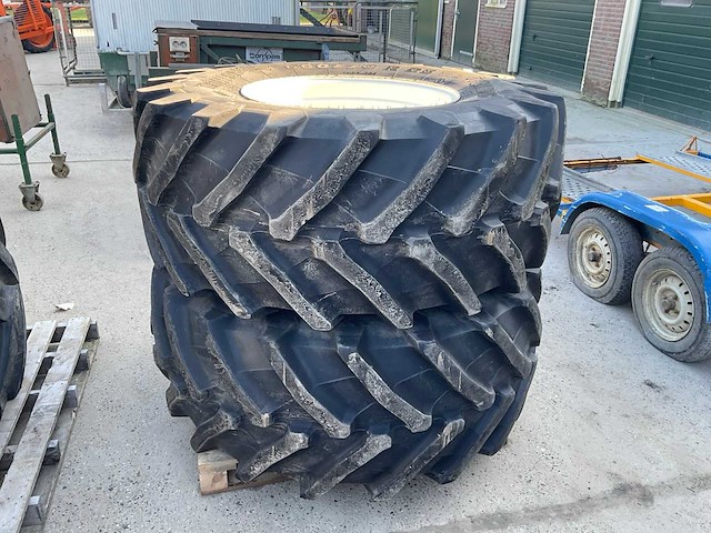 Trelleborg tm900 landbouwband met velg (2x) - afbeelding 2 van  6