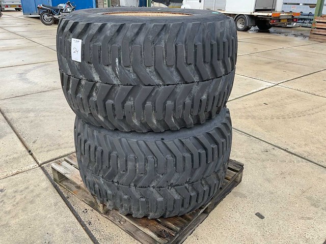 Trelleborg twin 404 band op velg (2x) - afbeelding 1 van  2