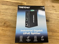Trendnet ti-sg104 industrial gigabit upoe splitter - afbeelding 1 van  2