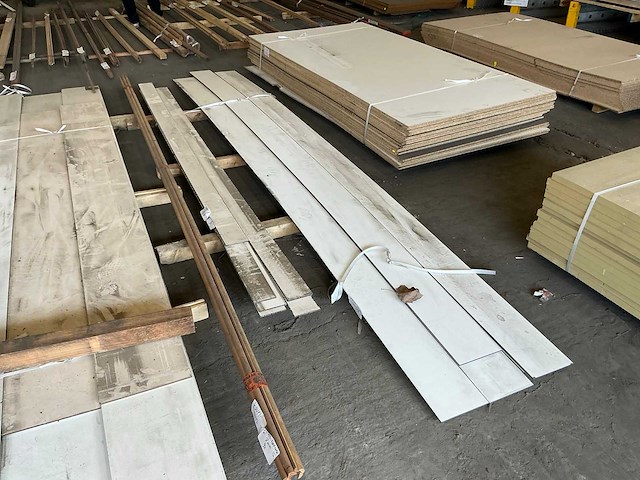 Trespa boeidelen 6x200 cm (11x) - afbeelding 1 van  4