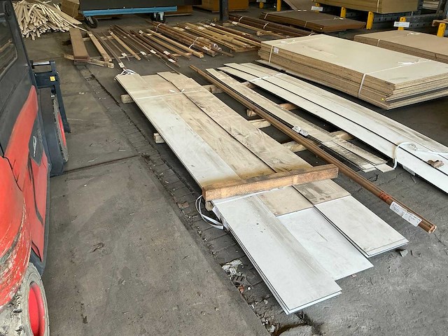 Trespa boeidelen 6x300 cm (10x) - afbeelding 1 van  5
