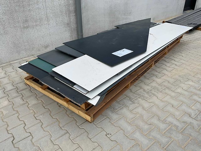 Trespa izeon plaatmateriaal - afbeelding 1 van  3