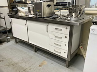 Trespa rvs schuifdeurkast