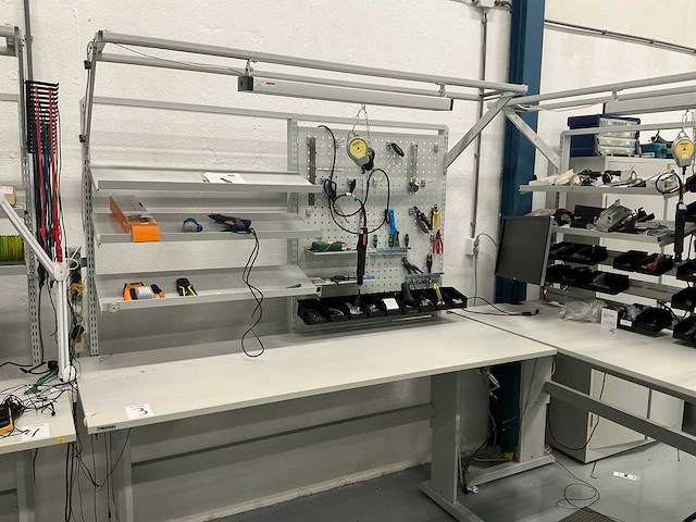 Treston esd werkbank - afbeelding 1 van  10
