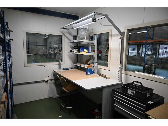 Treston werkplaats sta-bureau met verlichting - afbeelding 1 van  5