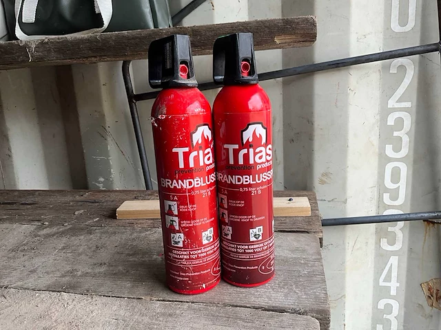 Trias schuim 0,75 liter brandblusser (2x) - afbeelding 1 van  5