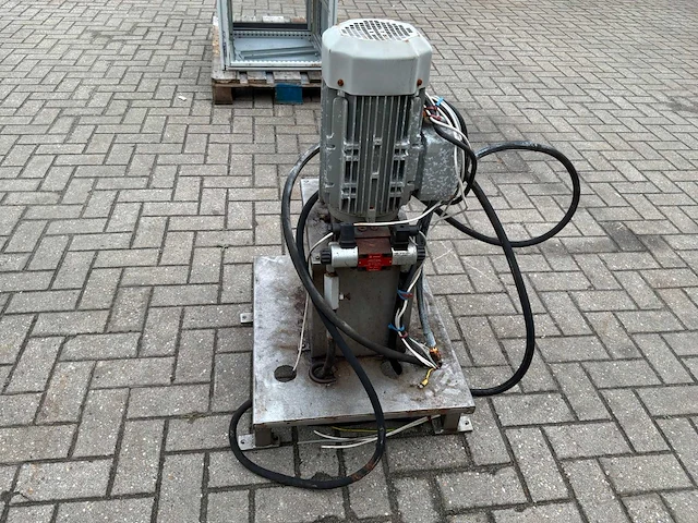 Triatlon hydraulisch aggregaat (rvs) - afbeelding 4 van  5
