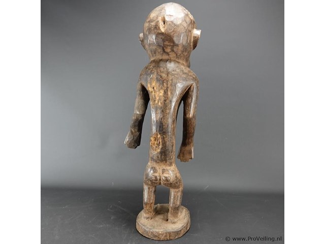 Tribal afrikaans tikar kameroens beeld - afbeelding 4 van  5