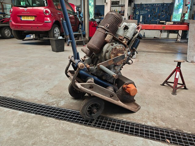 Trilapparaat op diesel, wacker, dps 2350 - afbeelding 2 van  7