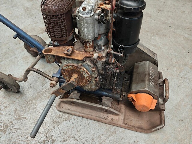 Trilapparaat op diesel, wacker, dps 2350 - afbeelding 7 van  7