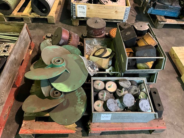 Trildempers + machine onderdelen - afbeelding 1 van  5