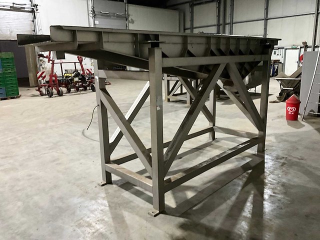 Triller - afbeelding 2 van  9