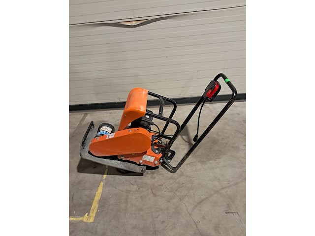 Trilplaat - 14kn - 230v, euro shatal, pc1443e, 2017 - afbeelding 3 van  5