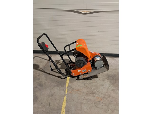 Trilplaat - 14kn - 230v, euro shatal, pc1443e, 2018 - afbeelding 1 van  6