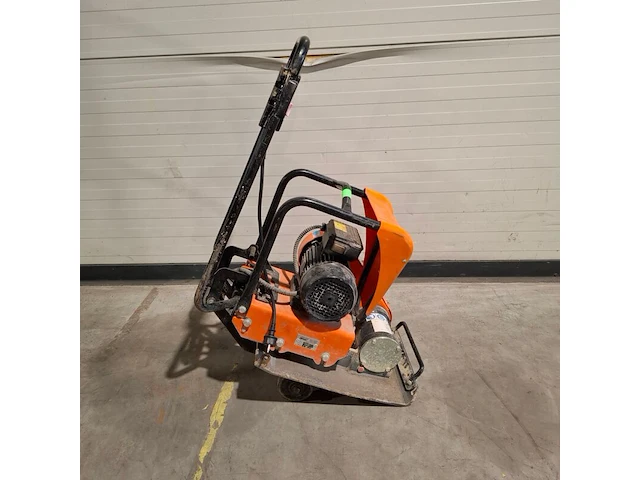 Trilplaat - 14kn - 230v euro shatal, pc1443e, bouwjaar 2014 - afbeelding 3 van  6