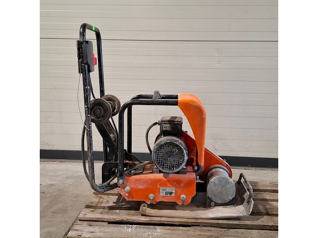 Trilplaat - 14kn - 230v euro shatal, pc1443e, bouwjaar 2016 - afbeelding 1 van  13