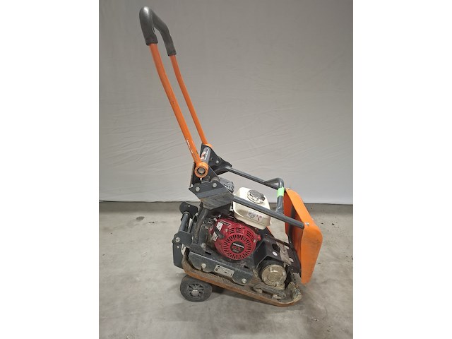 Trilplaat - 16kn - benzine altrad belle, pcx 12/36, bouwjaar 2013 - afbeelding 1 van  6