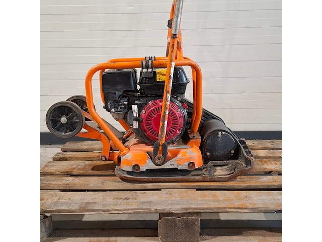 Trilplaat 16kn benzine atlas copco, lf 80, bouwjaar 2016 - afbeelding 7 van  12