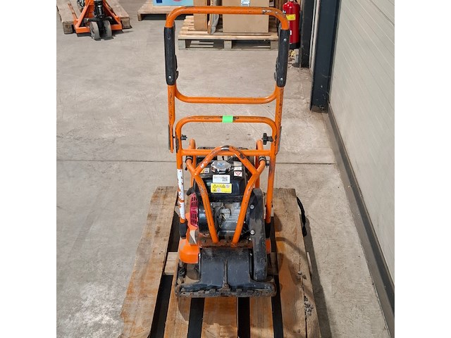 Trilplaat 16kn benzine atlas copco, lf 80, bouwjaar 2016 - afbeelding 12 van  12