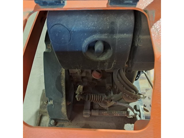 Trilplaat 35kn diesel vooruit en achteruit, bomag, bpr 35/60 d, 2014 - afbeelding 4 van  14