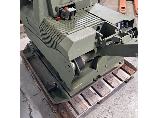 Trilplaat, ammann, avh 100-20, 2003 - afbeelding 6 van  18