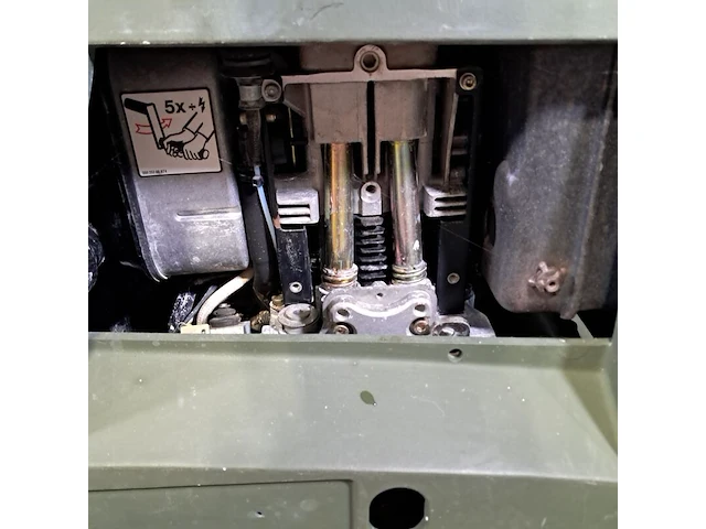 Trilplaat, ammann, avh 100-20, 2003 - afbeelding 15 van  18