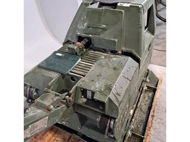 Trilplaat, ammann, avh 100-20, 2003 - afbeelding 16 van  17