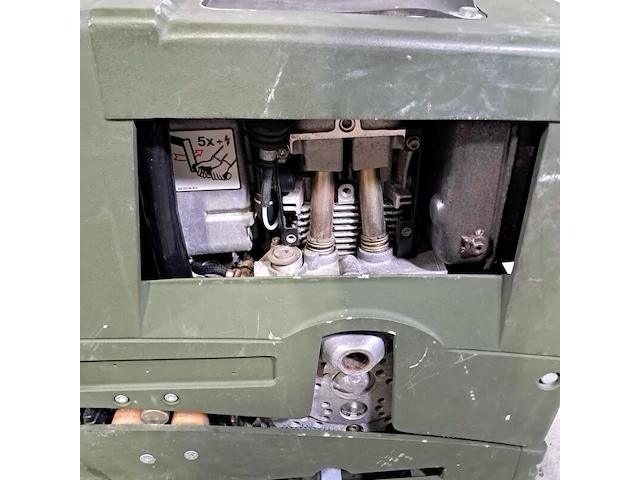 Trilplaat, ammann, avh 5020, 2003 - afbeelding 15 van  18