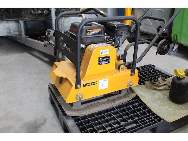 Trilplaat lumag pr-1400 pro. bouwjaar 2024. gewicht 130 kg. afmeting plaat 58 x 45 cm. - afbeelding 2 van  6