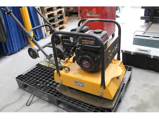 Trilplaat lumag pr-1400 pro. bouwjaar 2024. gewicht 130 kg. afmeting plaat 58 x 45 cm. - afbeelding 3 van  6